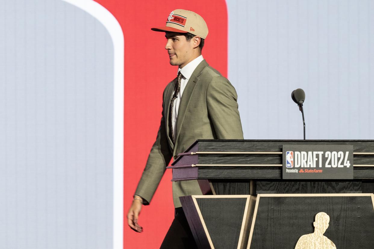 2026世界杯直播下载-斯通选对人？火箭选中1人，收获4大技能，补强2个位置，解放3核心